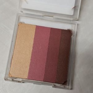 Mary Kay eye intrigue color quad